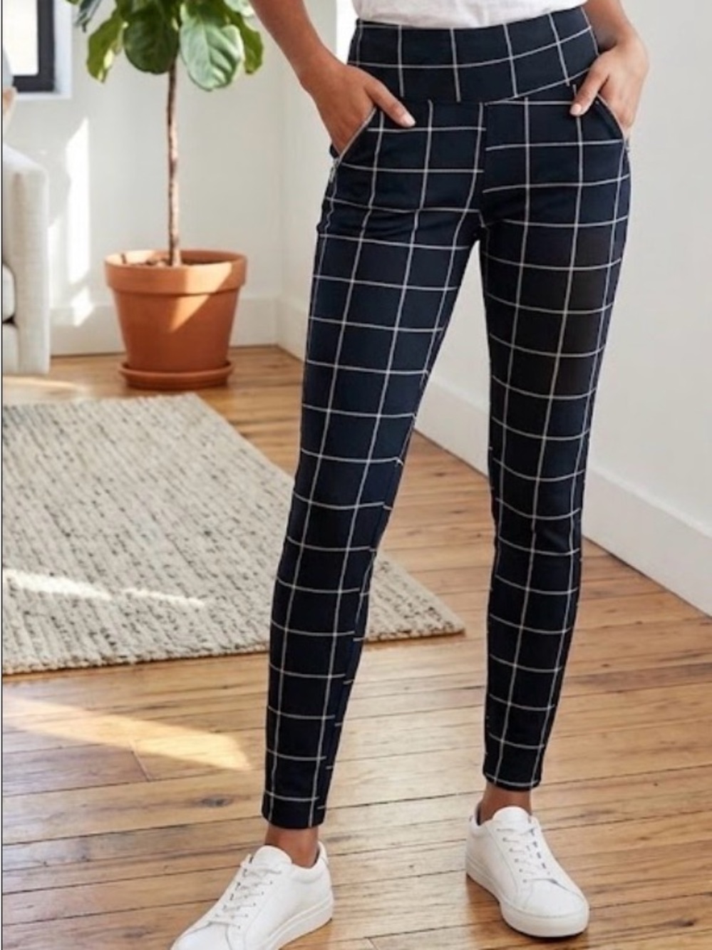 Streetwear Society Black Windowpane Leggings Zip Pocket Size Medium